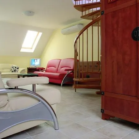 Sopocki Dwor Апартаменты Сопот